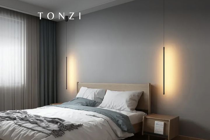 Lustre no centro do quarto principal com luz quente difusa sobre a cama — Lustre Ideal para Quarto — Tonzi