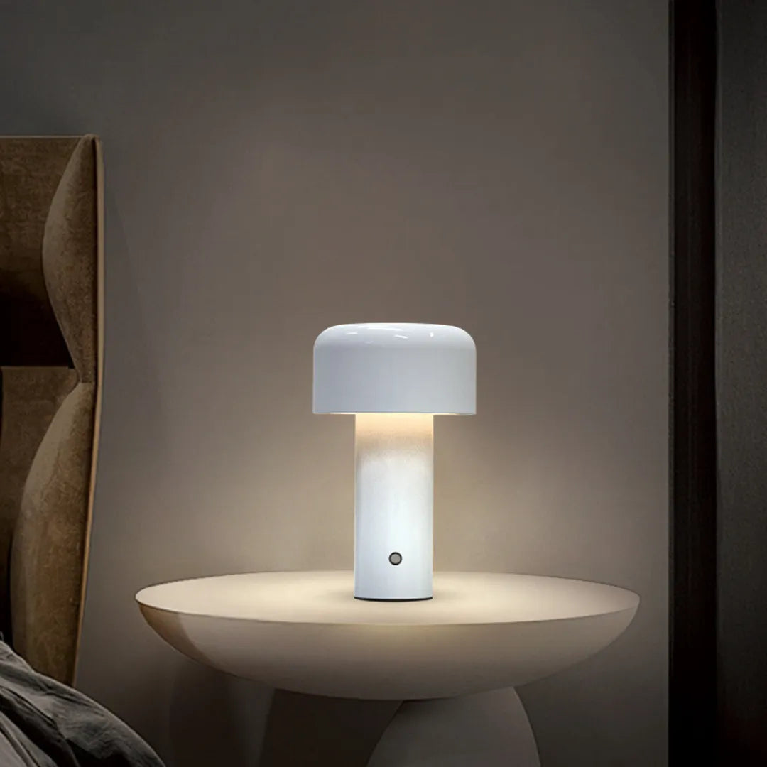 Luminária-de-Mesa-Abajur-Minimalista-Bellhop