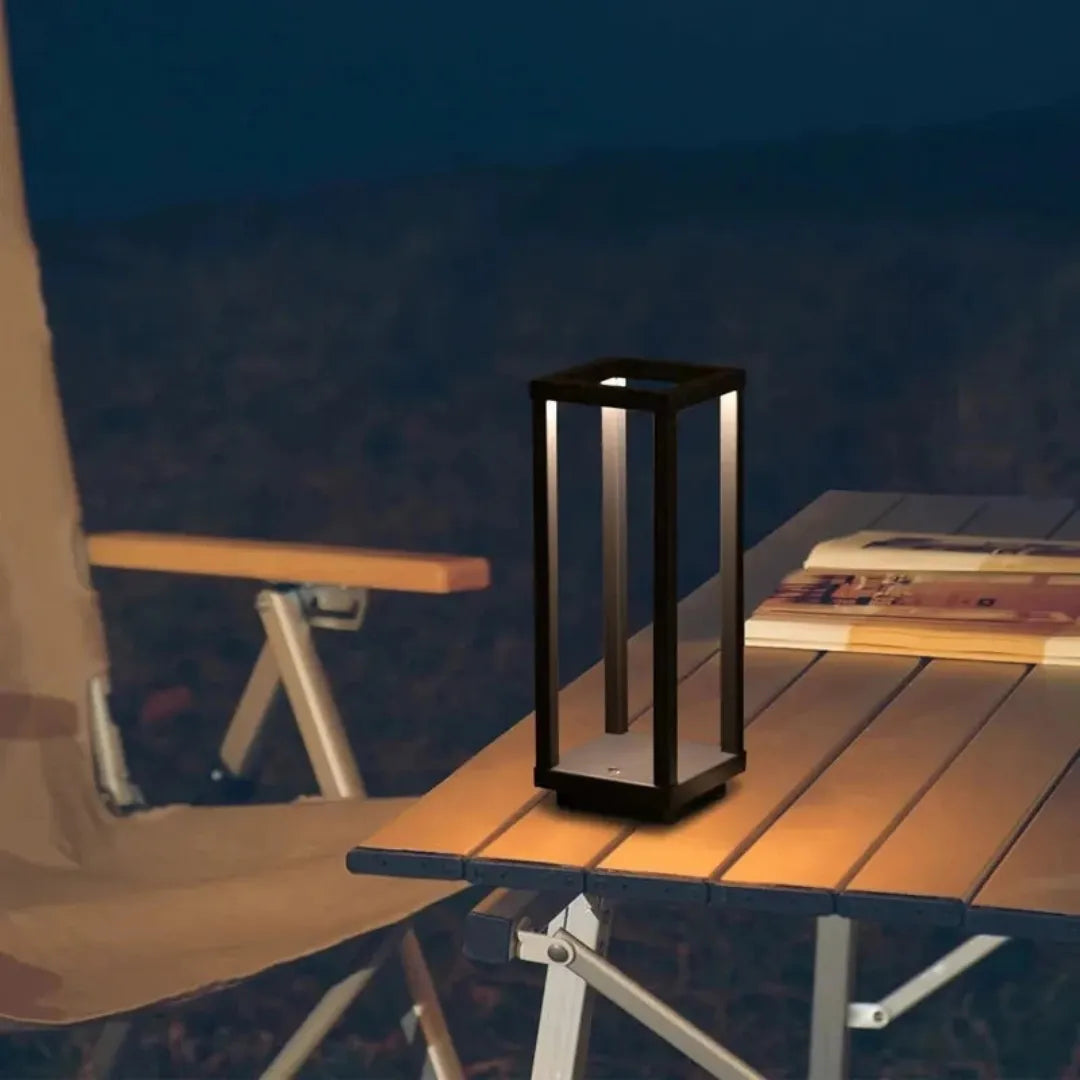 Luminaria-de-Mesa-LED-Recarregável-Zura