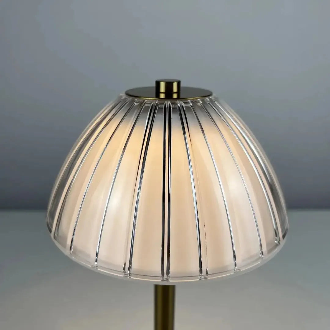 Luminária-de-Mesa-LED-sem-Fio-com-Sensor-de-Toque