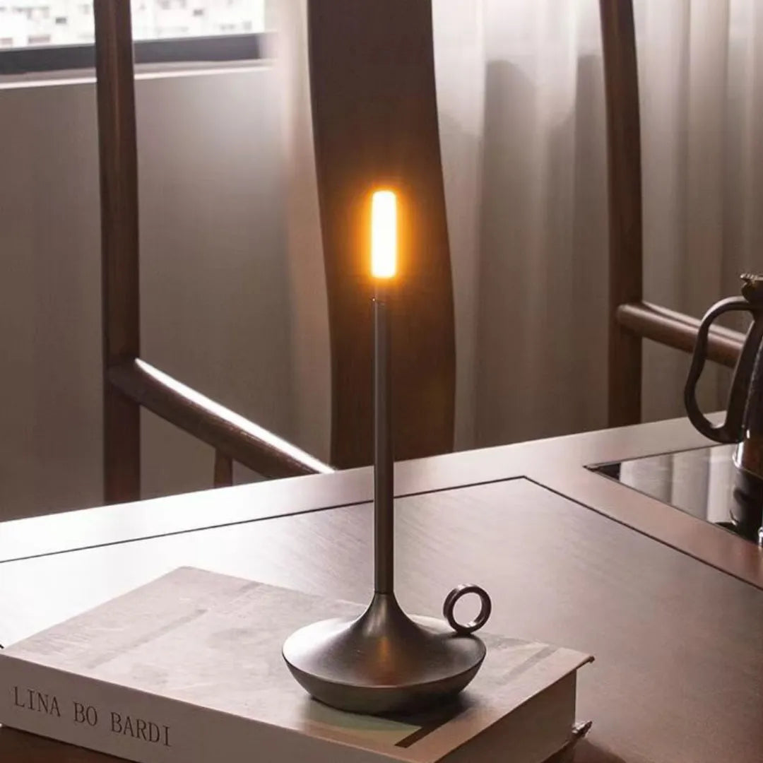 Luminaria-de-Mesa-Minimalista-LED-USB-Venti