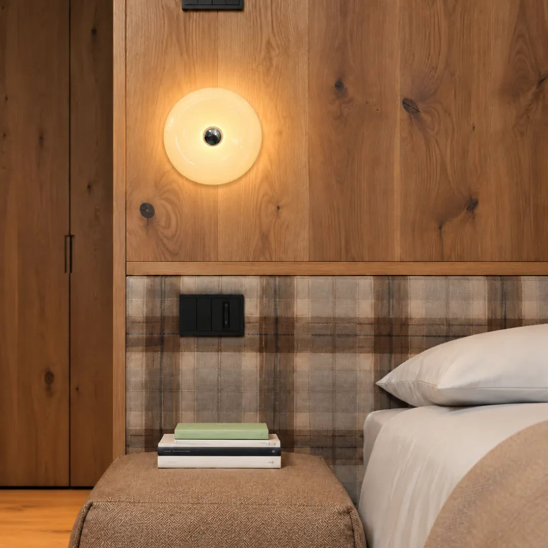 Arandela de Parede LED Vidro Donut Laranja Touch Tricolor