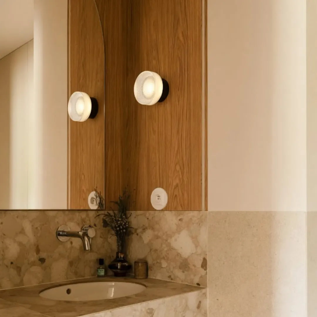 arandela-de-parede-vidro-led-vita-banheiro