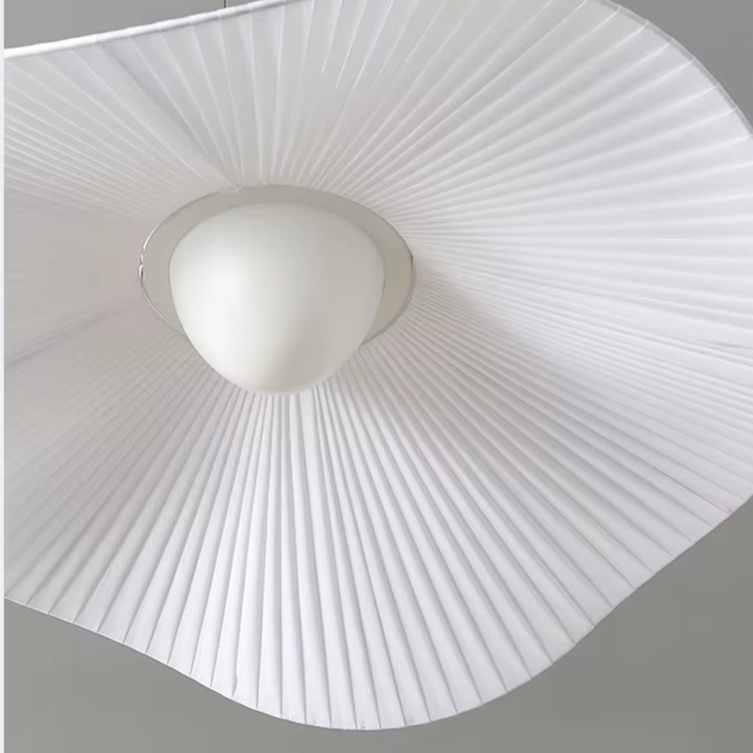 Pendente em tecido instalado em sala de estar — Pendente Tecido Branco — Tonzi