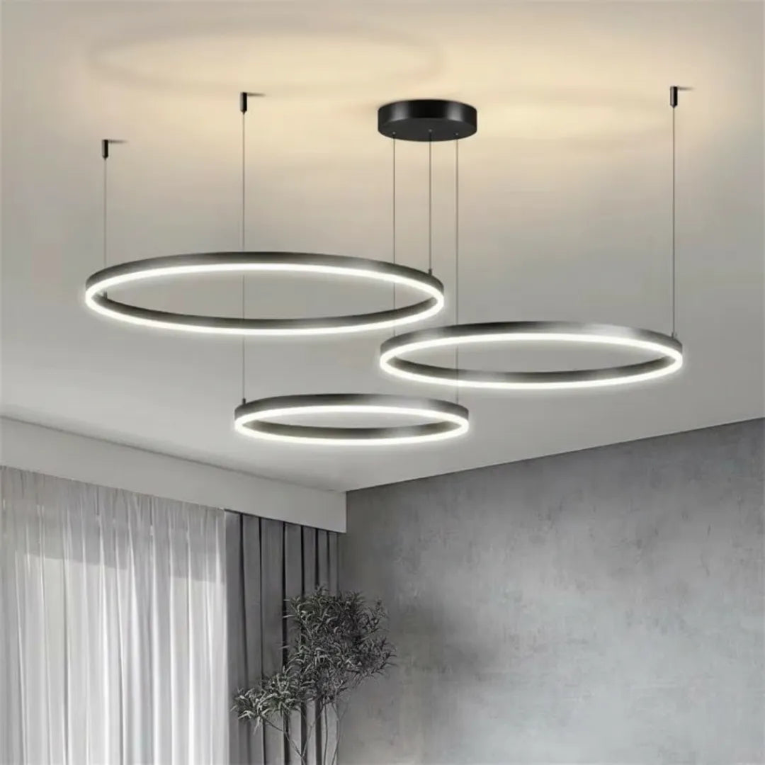 Pendente Elora aceso em quarto Contemporary Luxury — Tonzi