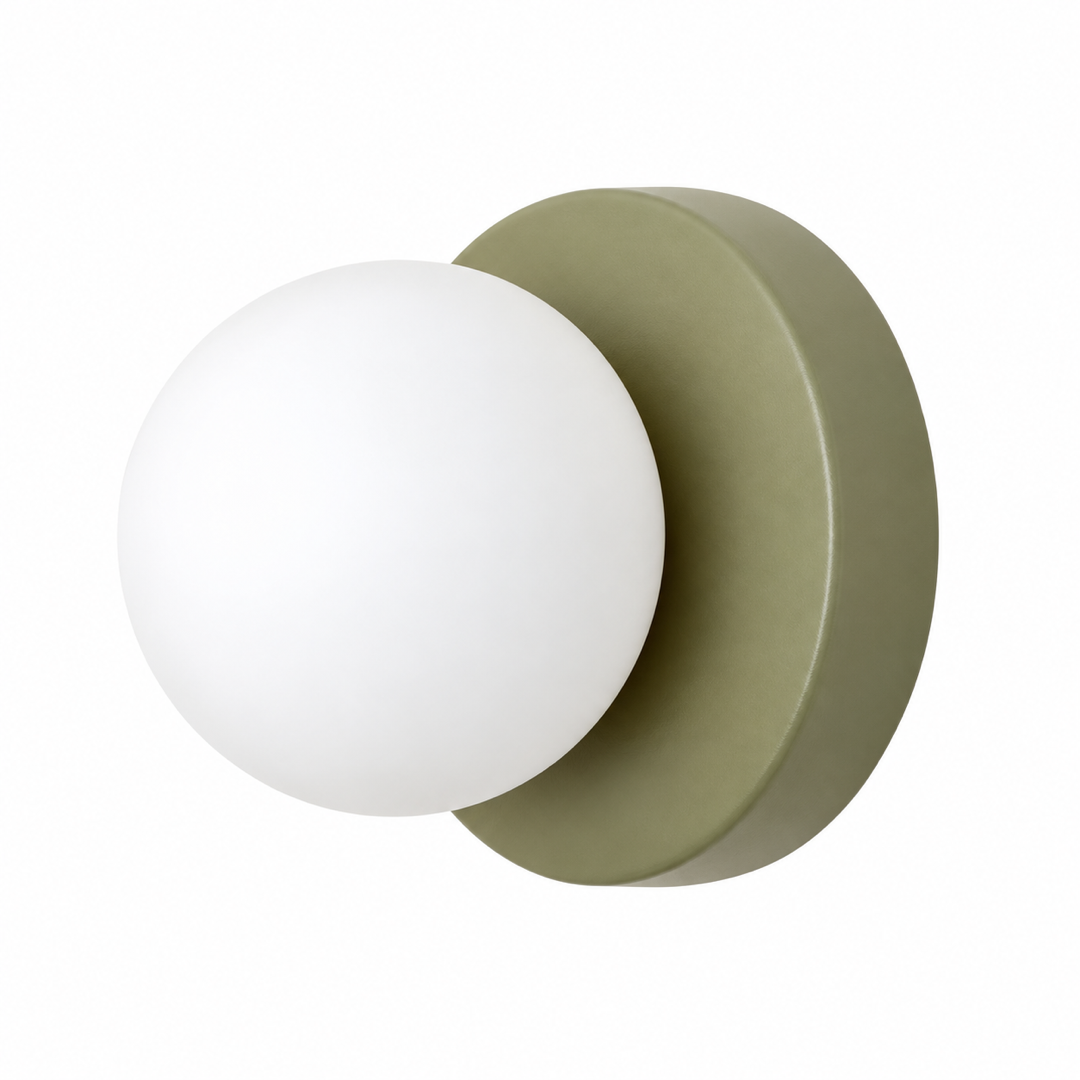 Arandela Globo Acrílico Moma Verde em fundo branco — Tonzi