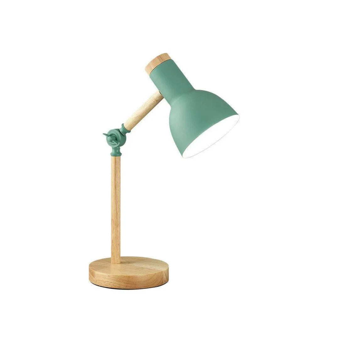 Luminária de mesa moderna articulada Nia em madeira Tonzi versão verde compondo home office