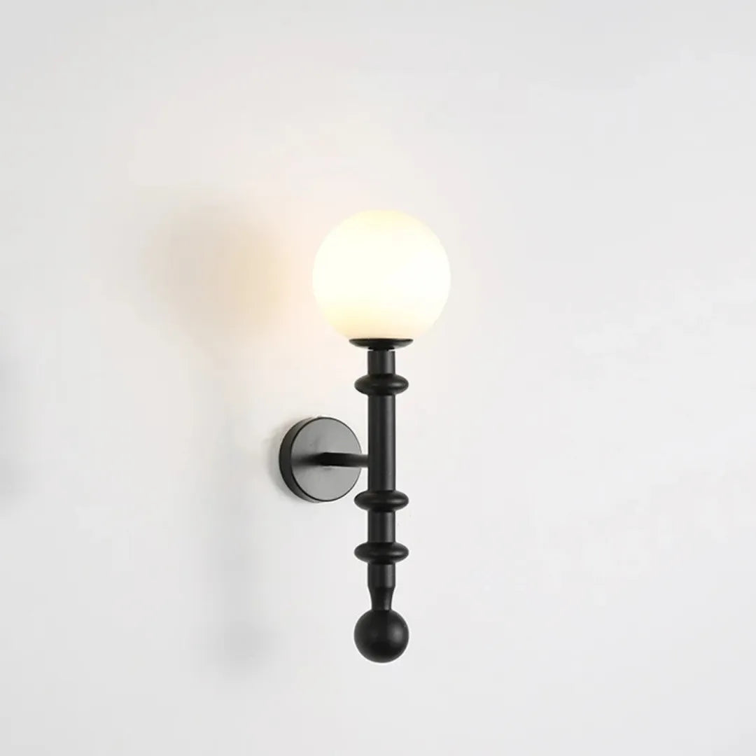 Arandela Norel em sala de jantar com LED tricolor — Tonzi