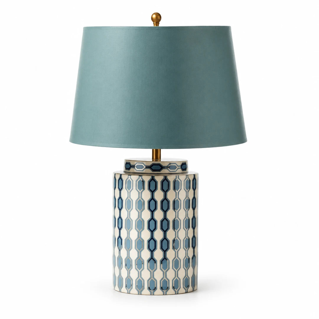 Luminária de Mesa Cerâmica Azul Hexa em fundo branco — Tonzi