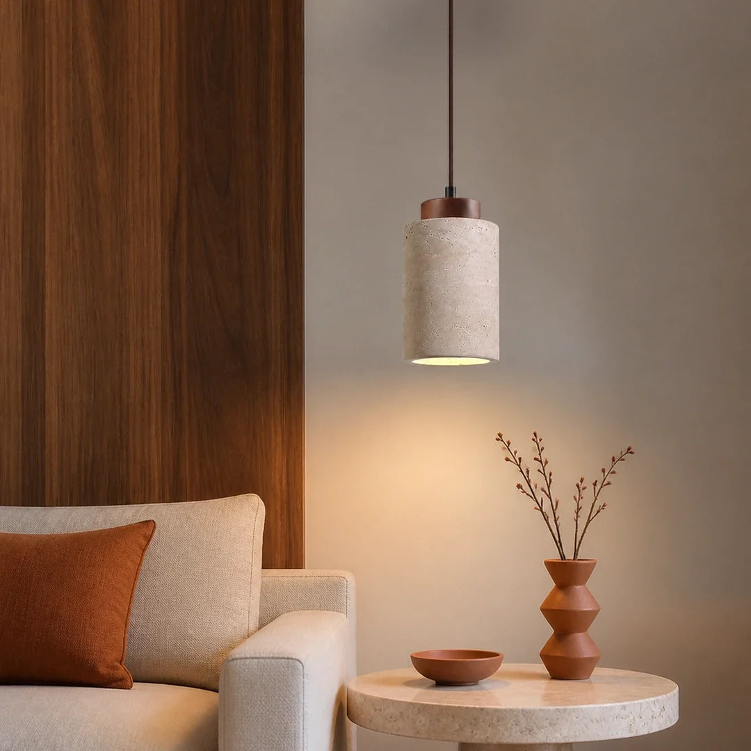 Luminária pendente Lumi Marrom em sala contemporânea
