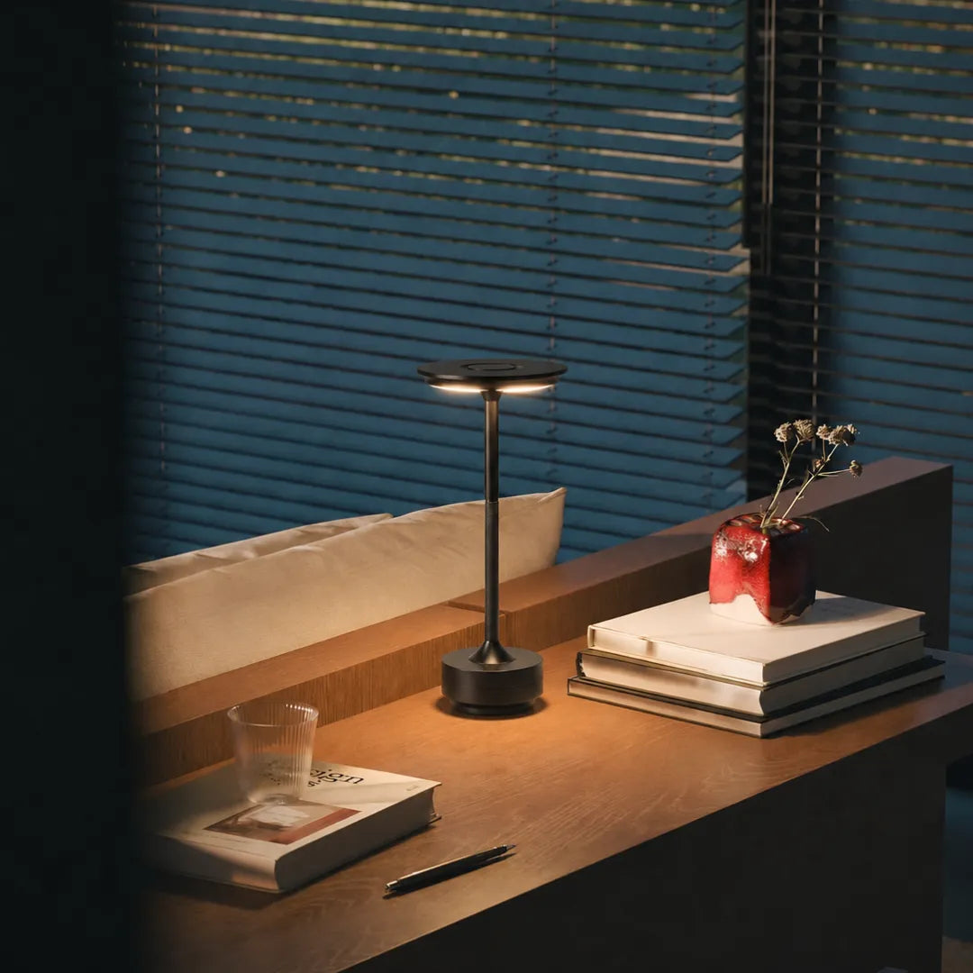 Luminária de Mesa Moderna Minimalista LED Glint