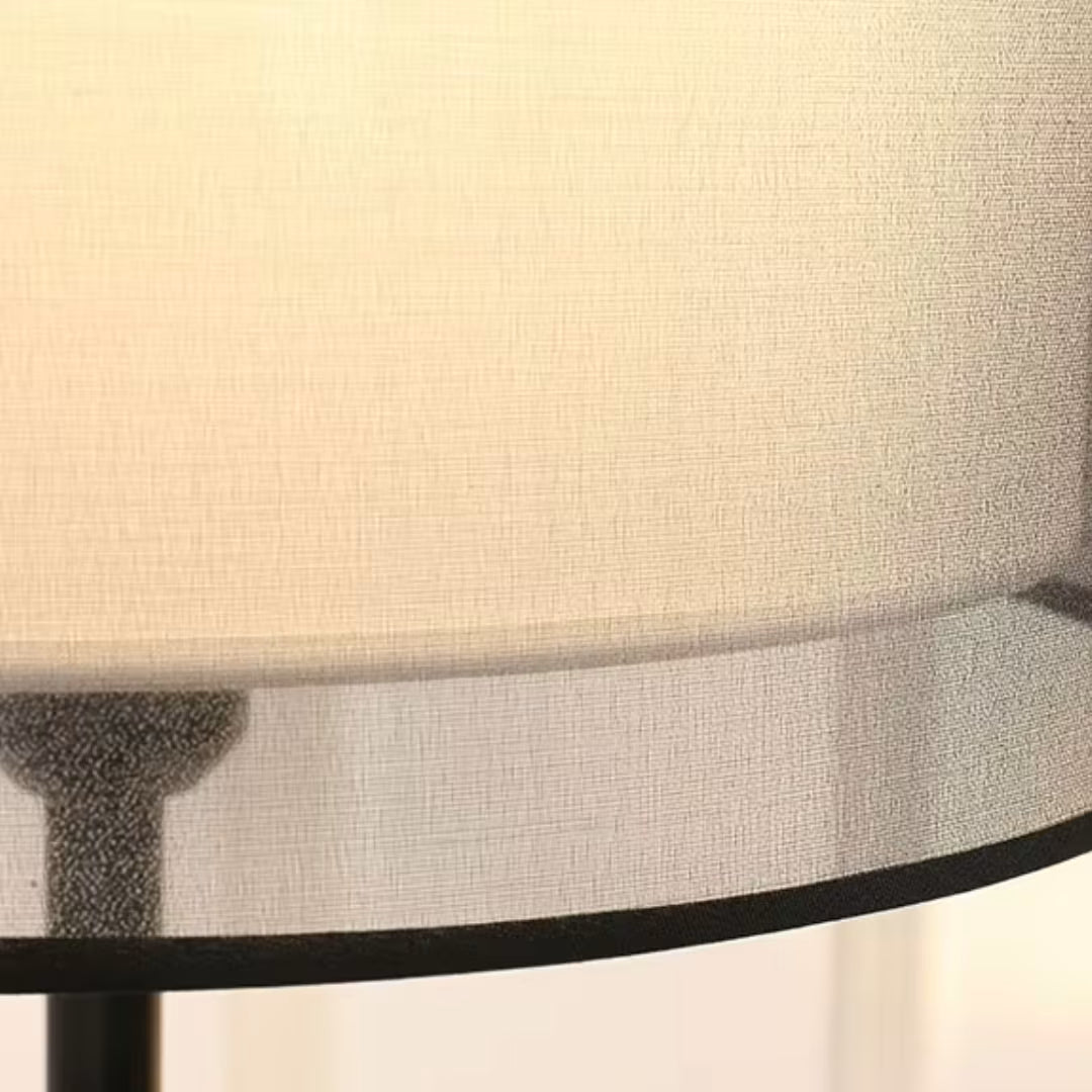 Luminária de mesa nórdica Elara LED minimalista Tonzi vista frontal mostrando silhueta escandinava