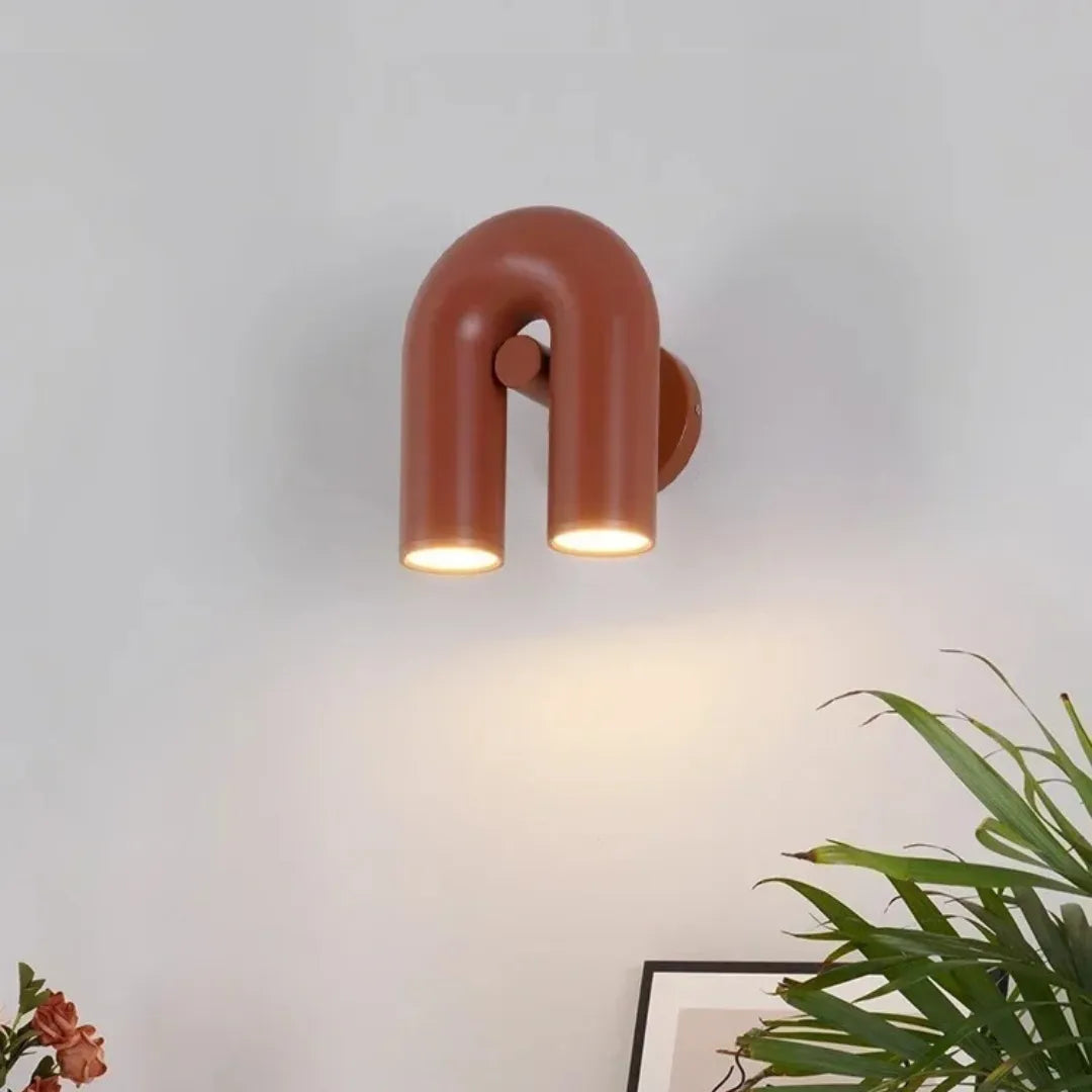 luminaria-de-parede-led-em-formato-u-design-italiano