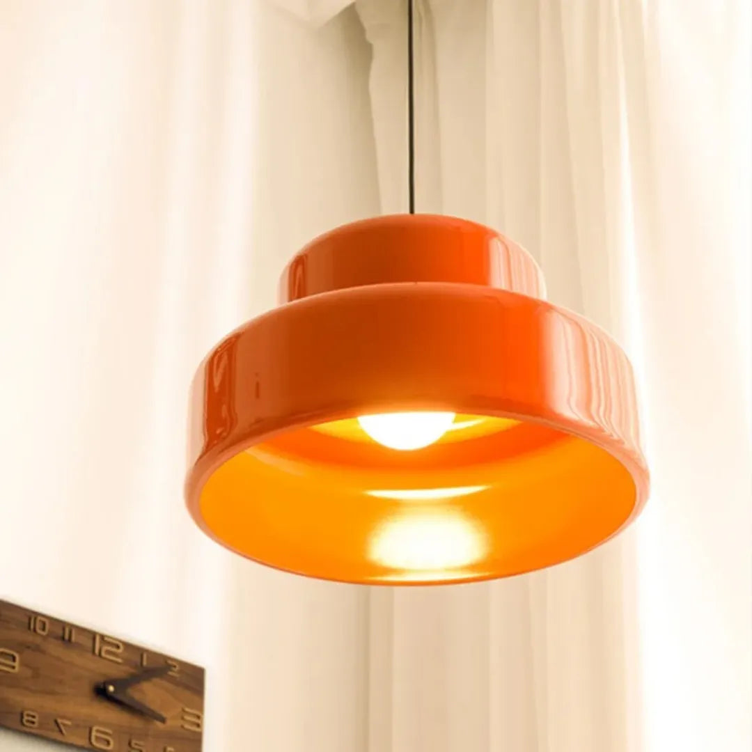 Detalhe do acabamento Bauhaus em laranja — Pendente Orsen Bauhaus — Tonzi