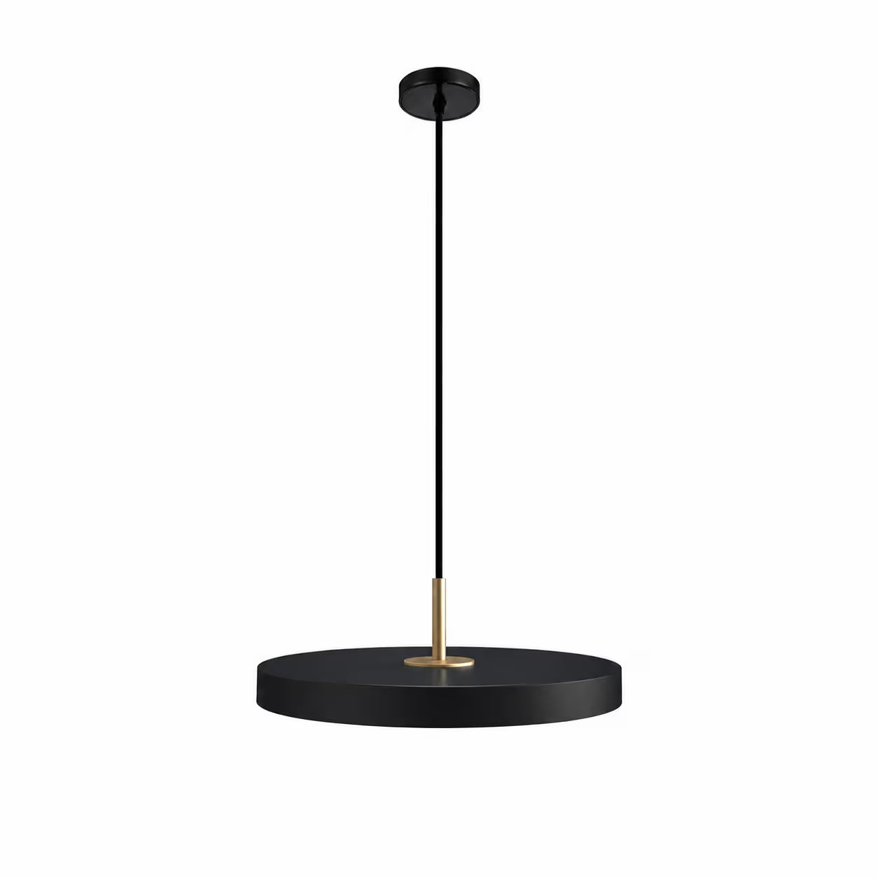 Luminária Pendente Minimalista Vogue em metal preto fosco sobre mesa de jantar — Tonzi