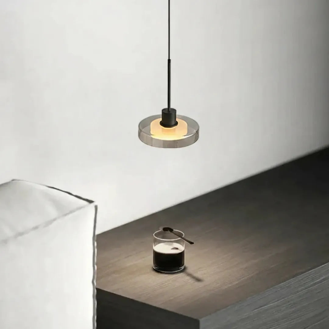 Pendente Elira instalado em escritório contemporâneo — Pendente Elira — Tonzi