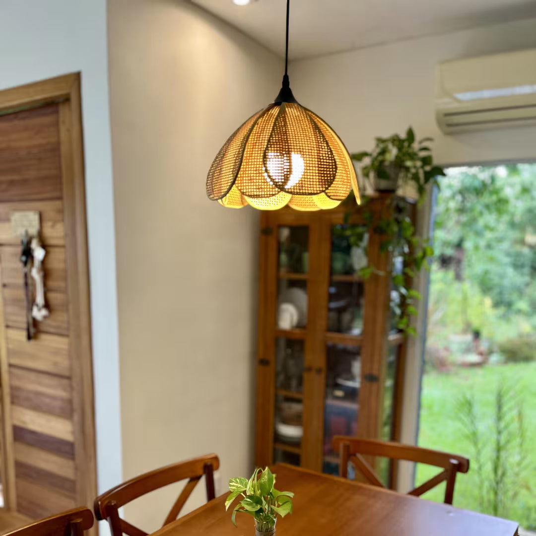 Lustre Pendente Moderno em Rattan Natural